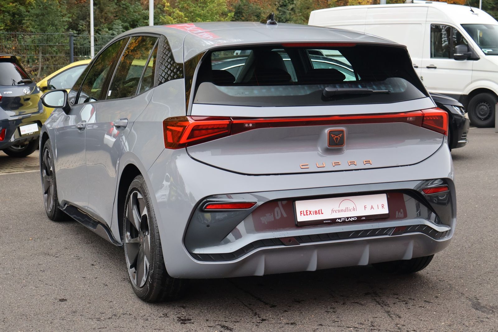 Cupra Born 170 kW LED Android Apple Sitzheizung PDC imagem 2