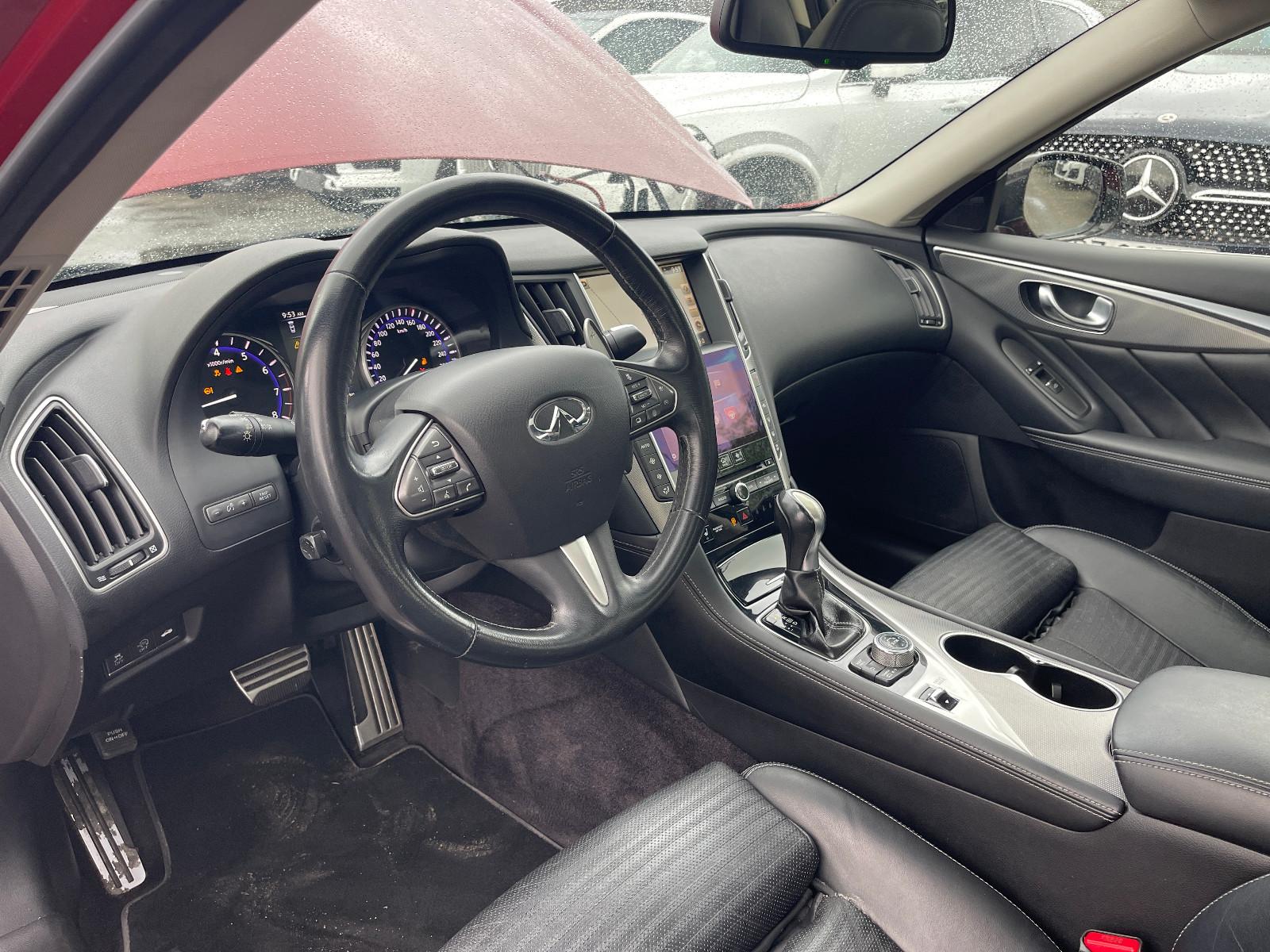 Infiniti Q50 2.0t Premium Tech Automático — foto 6