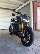 Ducati Streetfighter V4S - DUCATI ST4S
