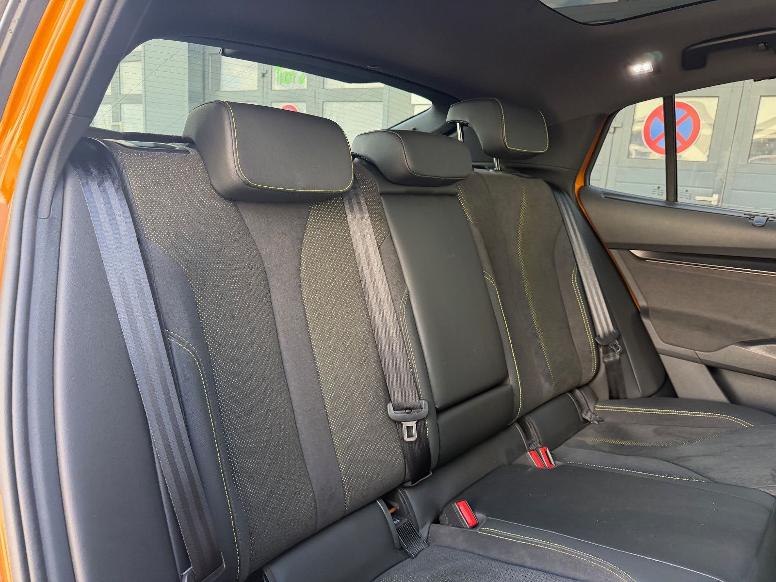 Fahrzeugabbildung SKODA Enyaq RS*ACC*SZHZNG*NAVI*360°*CARPLAY*AMBIENTE*