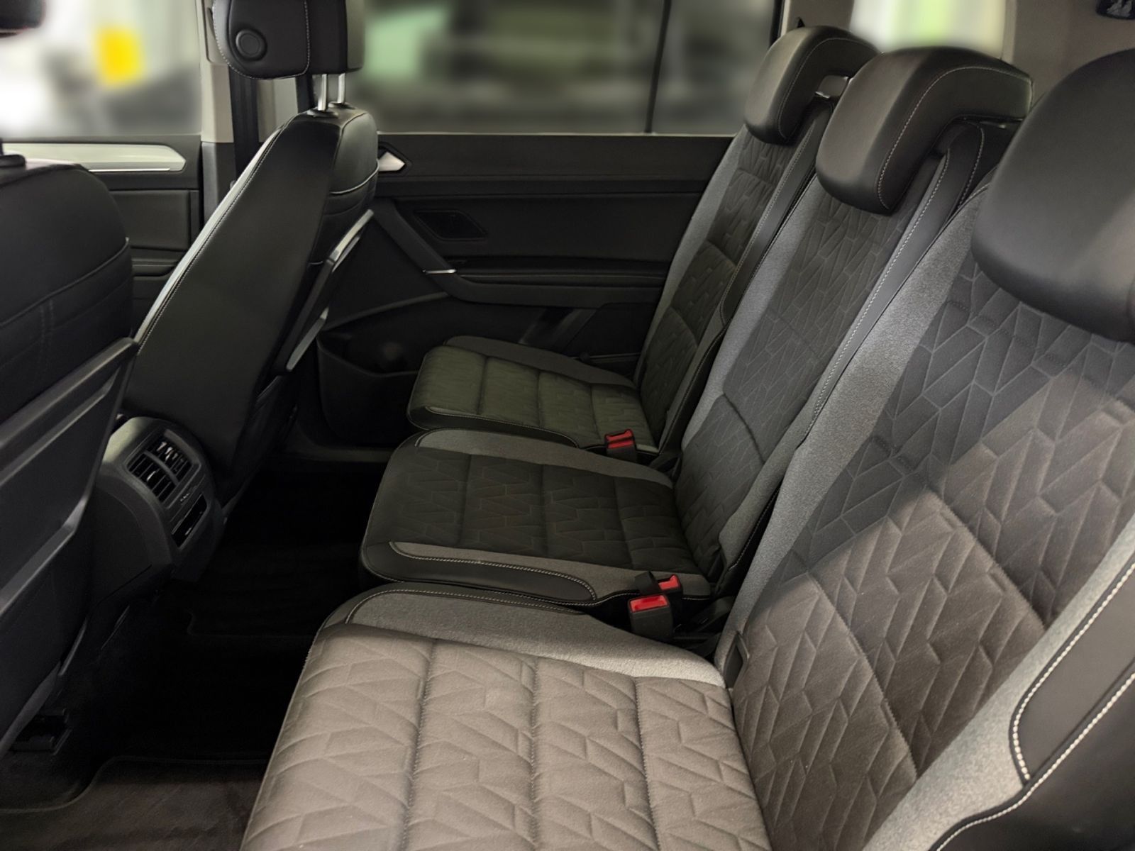 Volkswagen Touran - Bild 11