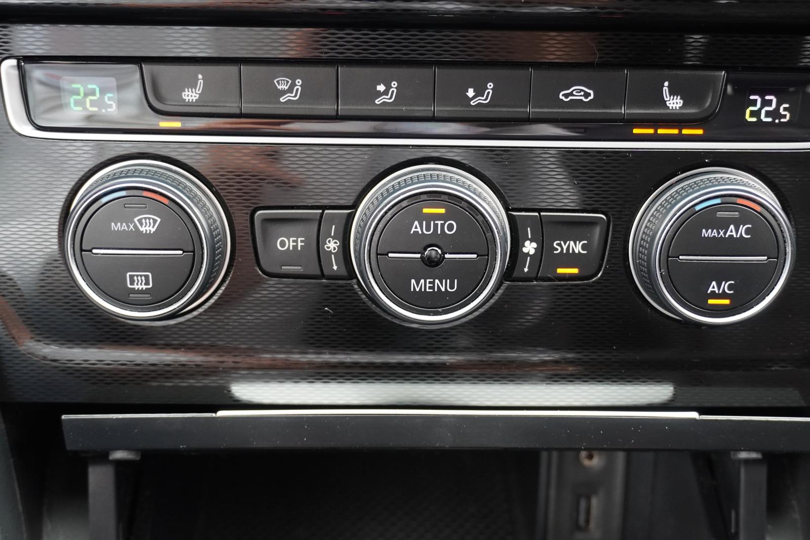 Volkswagen Golf VII 2.0 GTI BMT Bi-Xenon Navi Sitzheizung