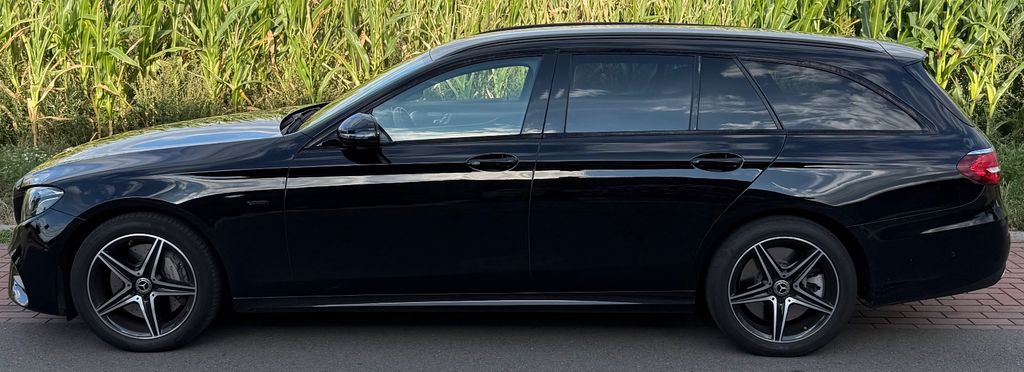 Image of Mercedes-Benz E 300