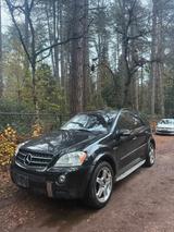 Mercedes-Benz Mercedes ml 63 amg ml63 AMG - Mercedes-Benz ML 63 AMG aus 2009