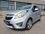 Chevrolet Spark LT - silberne Chevrolet Spark