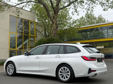 BMW 320 - 4