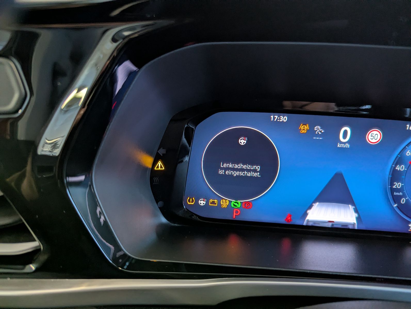 Fahrzeugabbildung Ford Tourneo Connect L2 Titan. 7-Sitze Bi-LED Cam AHK