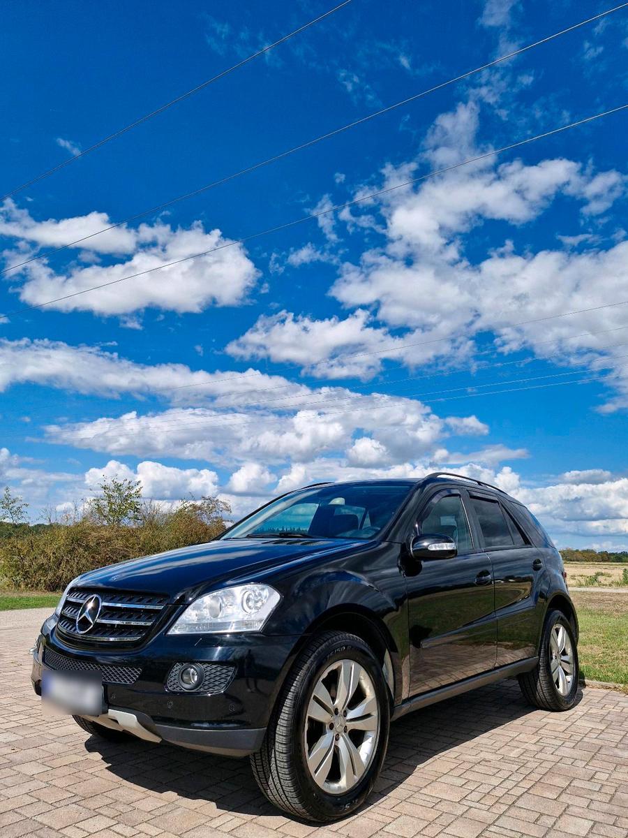 Mercedes-Benz ML 320