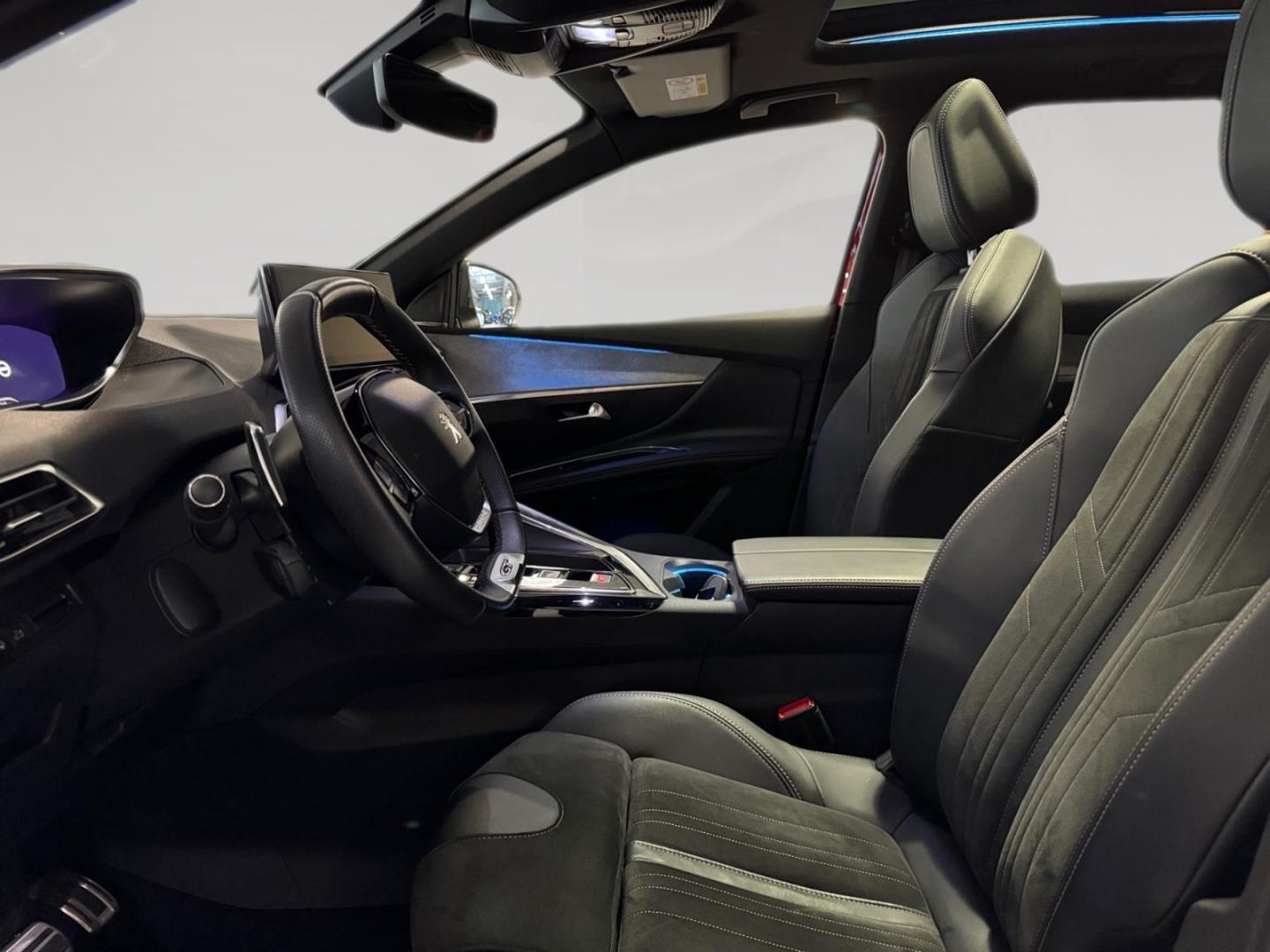 Peugeot 3008 GT 130 Leder Panoramadach Parklenkassistent