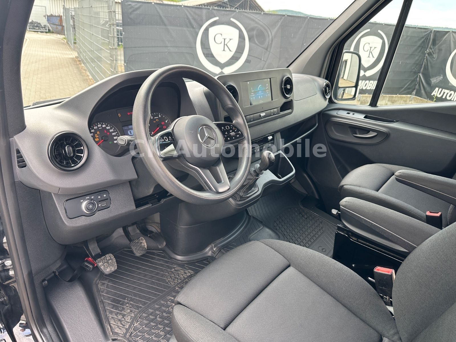 Fahrzeugabbildung Mercedes-Benz Sprinter III Kasten 316 Mixto Maxi/5 Sitze/LED