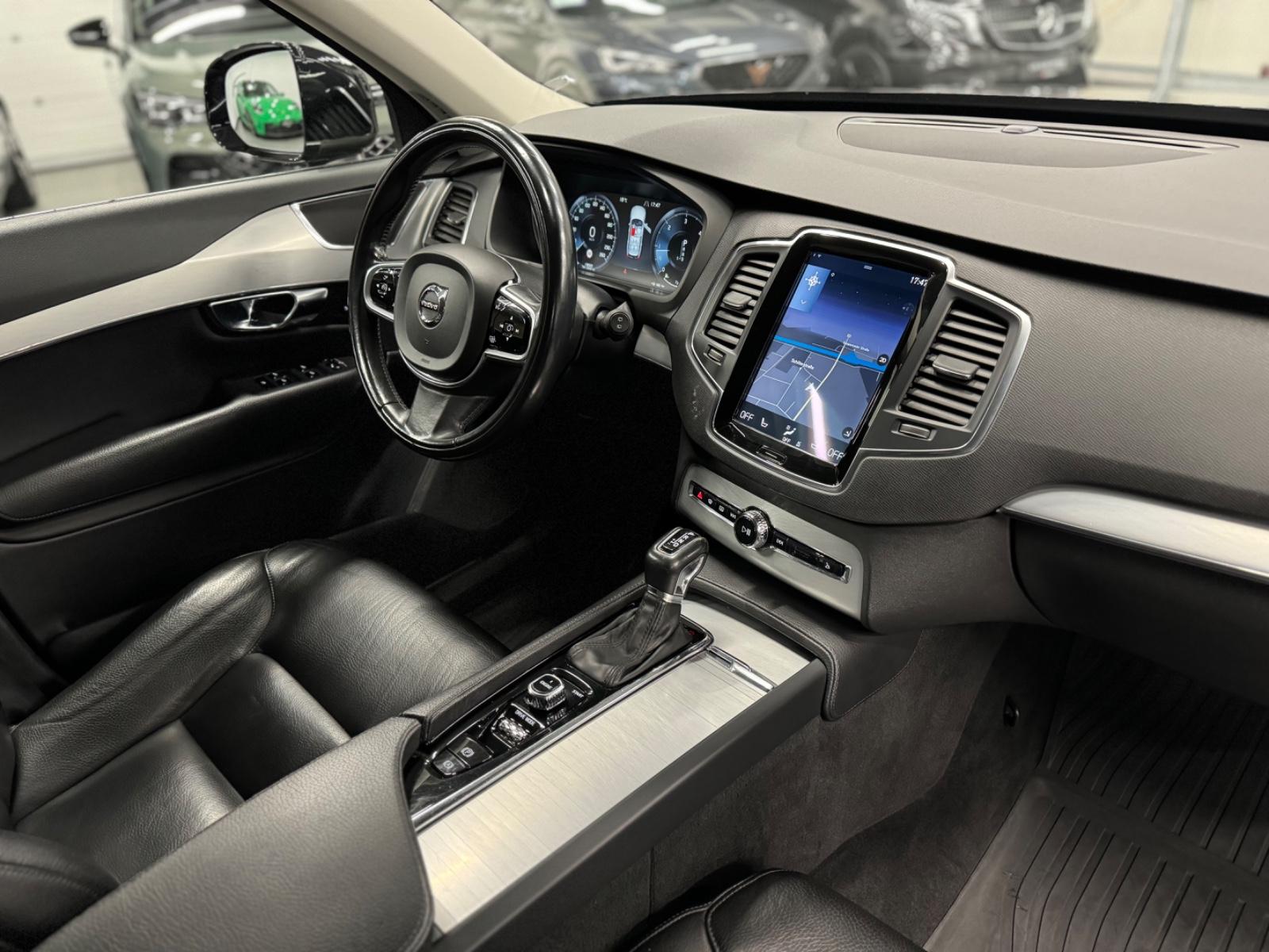 Volvo XC 90 Momentum AWD Navi SHZ LHZ LED 7-Sitzer