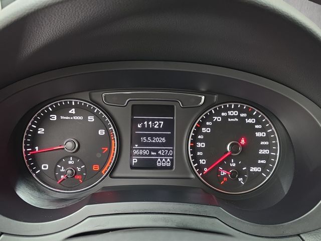 Q3 1.4 TFSI DSG*LED*
