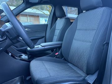 BMW iX1 xDrive30 Head-Up DAB LED RFK Komfortzg. Shz