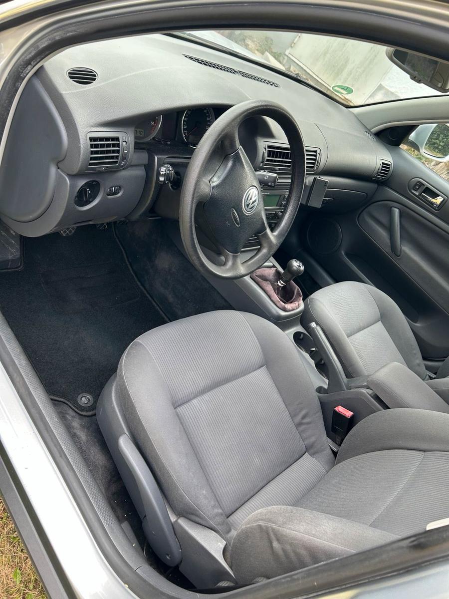 Volkswagen Passat 2005 — photo 15