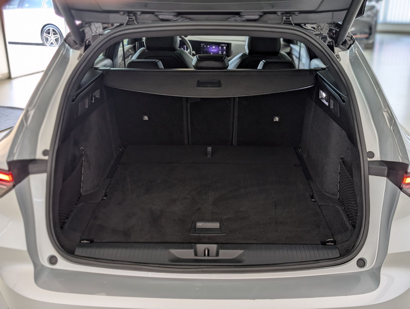 Fahrzeugabbildung Opel Astra Ultimate IntelliLux IDri AHK VOLL UVP:44T€