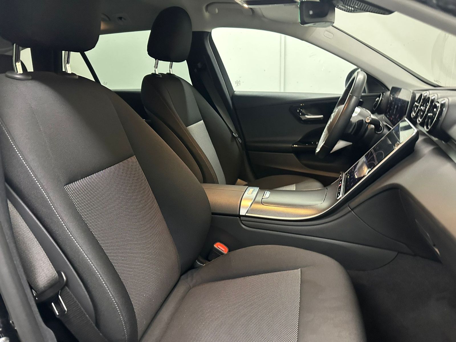 Fahrzeugabbildung Mercedes-Benz C 220 d T Autom. *HUD*AHK*MIDLINE*KAMERA*KEYLESS