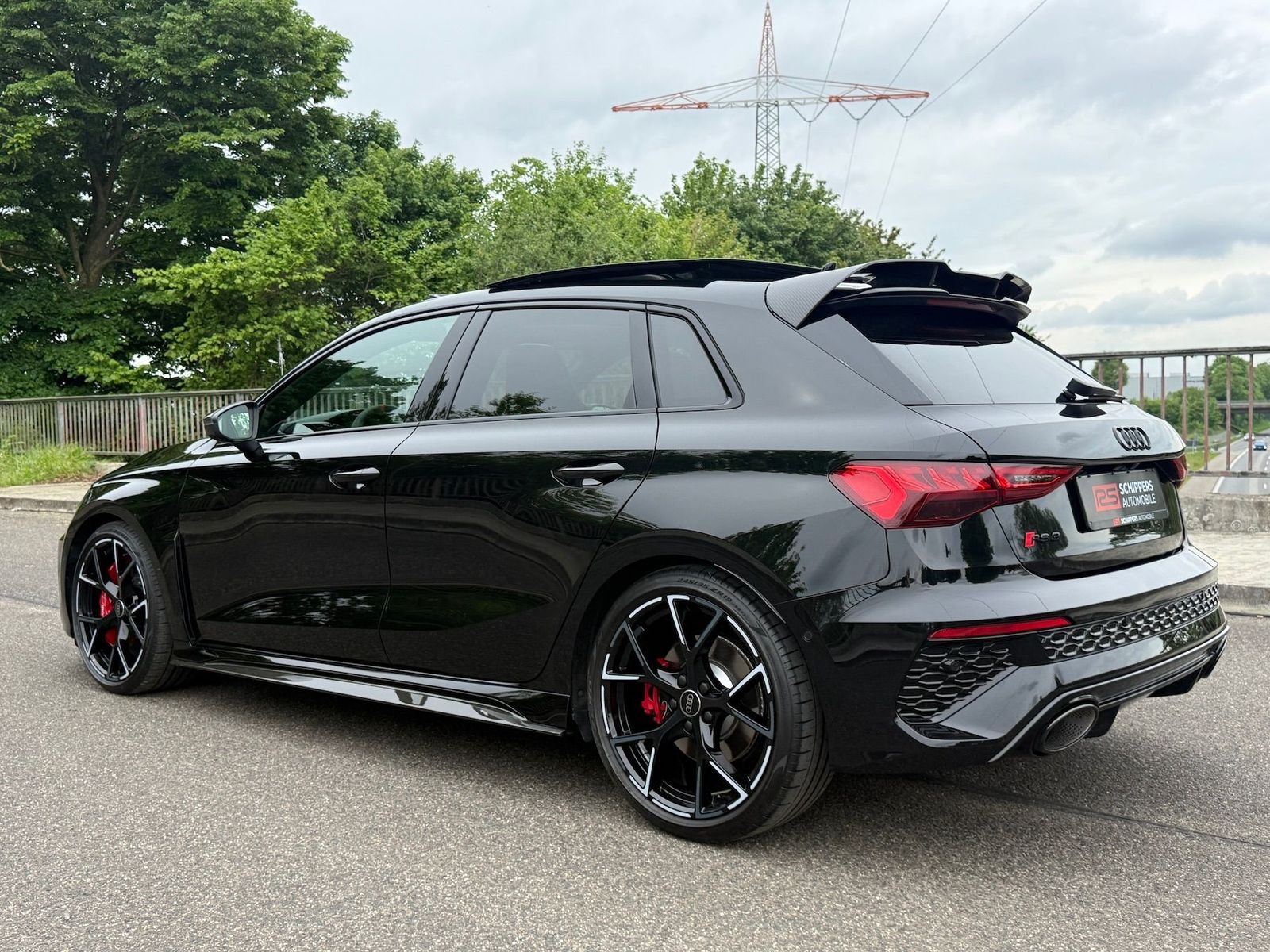 Fahrzeugabbildung Audi RS3 Sportback KERAMIK|DYNAMIK+|290|HUD|PANO|360°