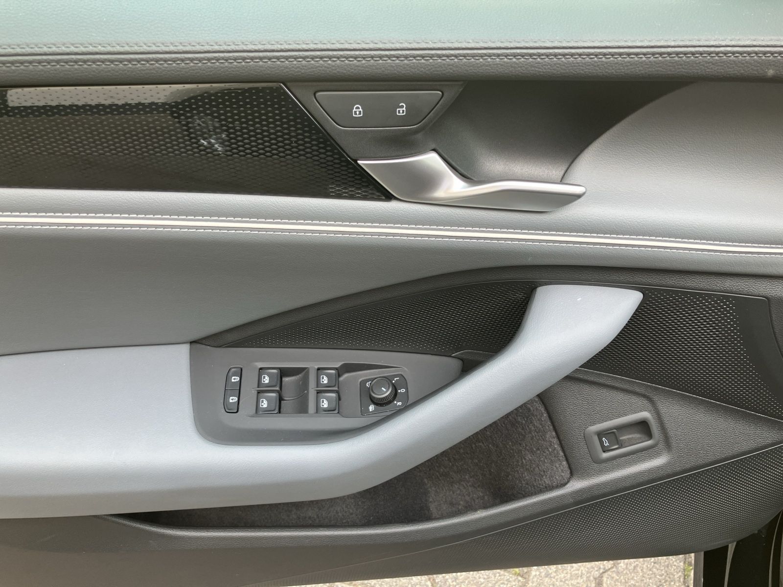 Volkswagen Passat Variant - Bild 9