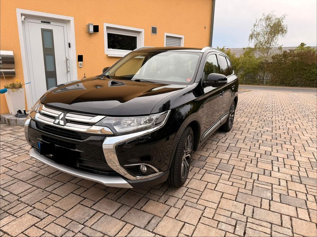 Image of Mitsubishi Outlander