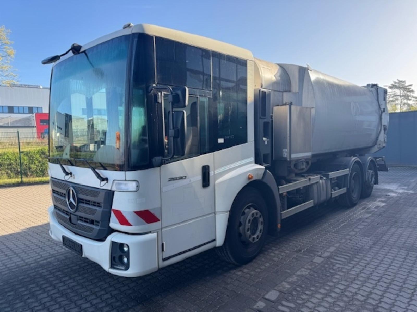 Mercedes-Benz 2630 Econic 6x2 Gesink Side Loader Euro6