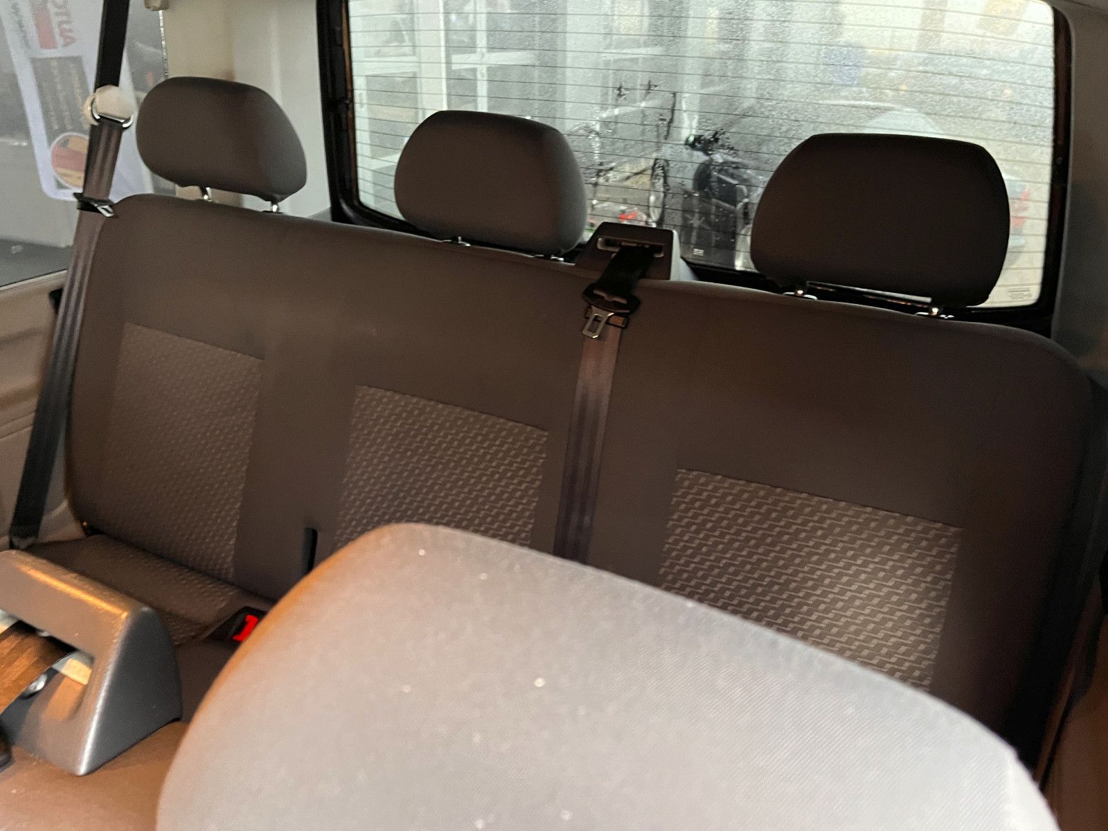 Fahrzeugabbildung Volkswagen T5 Transporter Bus Caravelle Trendline 2.0 TDI