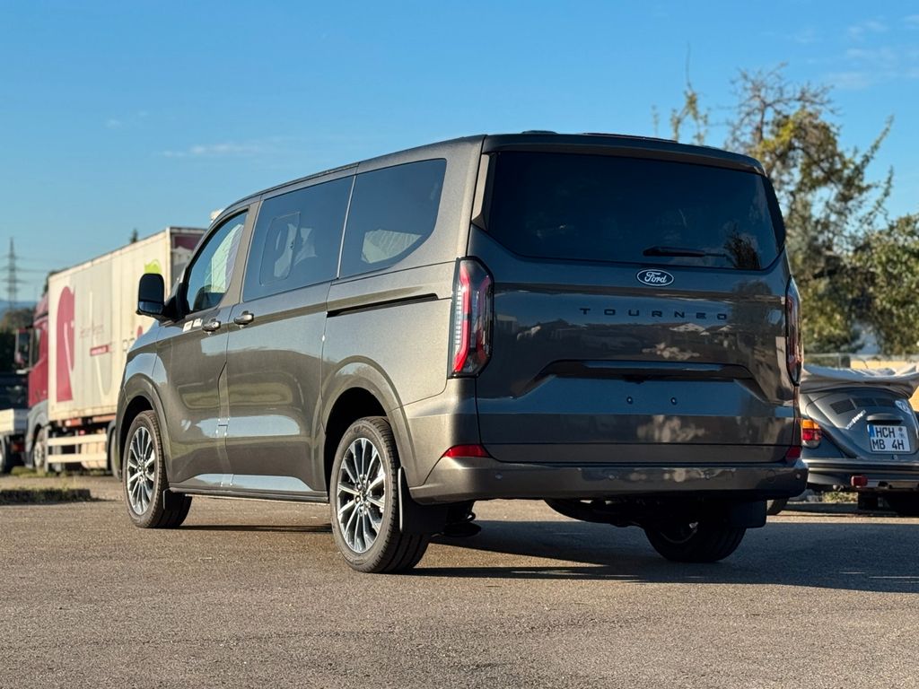 Ford Tourneo Custom