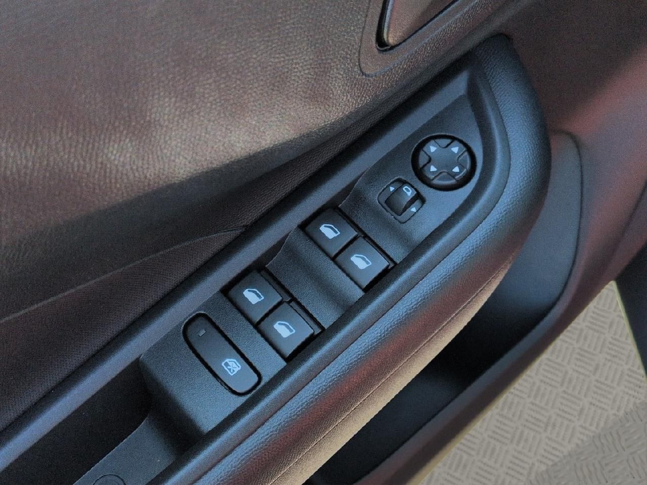 Fahrzeugabbildung Opel Frontera Edition 1.2 - Sitz-,Lenkradhzg, KlimaAT