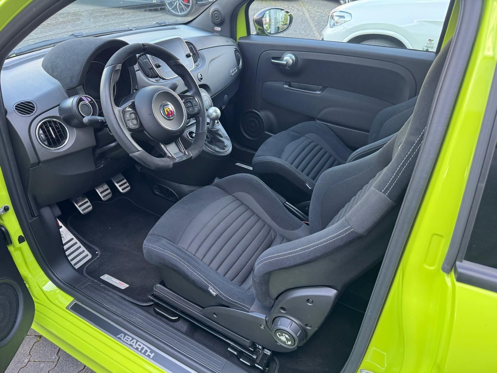 Fahrzeugabbildung Abarth 595 C Competizione BEATS KLIMA NAVI ALU