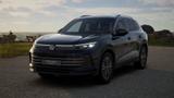 Volkswagen Tiguan ELEGANCE e-HYBRID DSG+AHK+ALU 18+RÜCKFAHR - VW Tiguan Gebrauchtwagen in Bochum