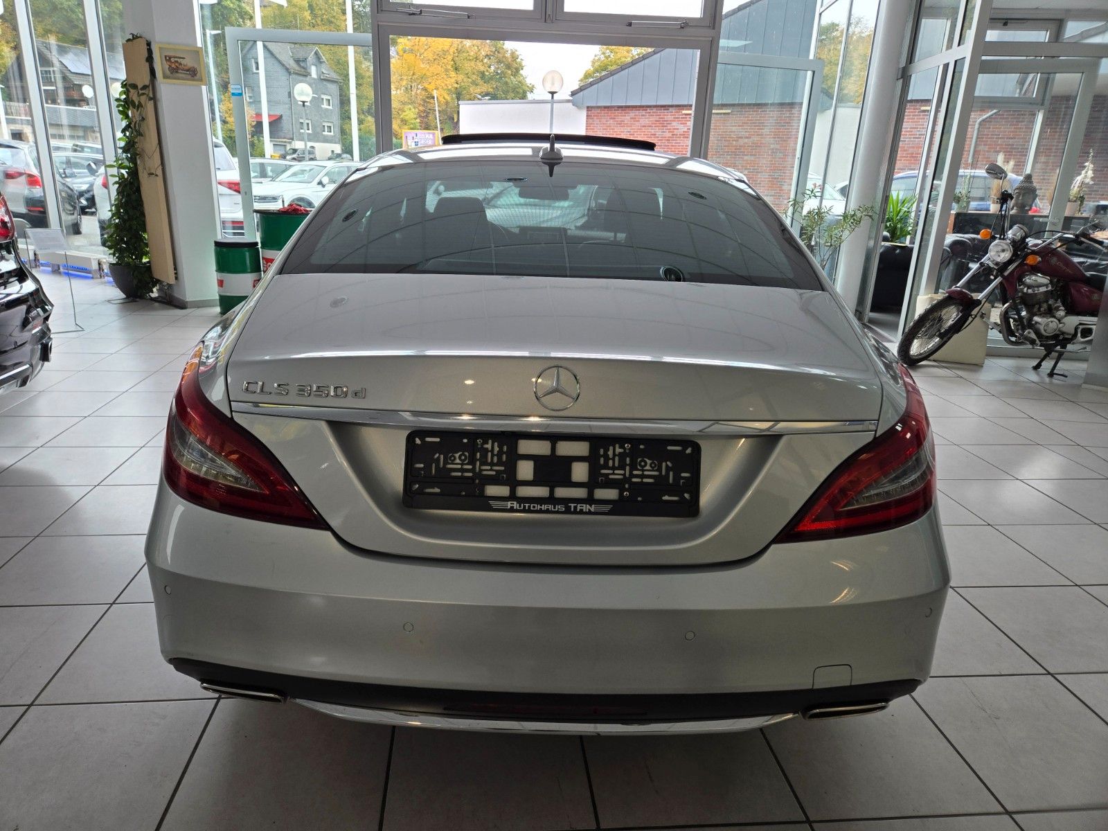 Fahrzeugabbildung Mercedes-Benz CLS 350 d AMG LINE *SITZBELÜFTUNG*360*SCHIEBED*