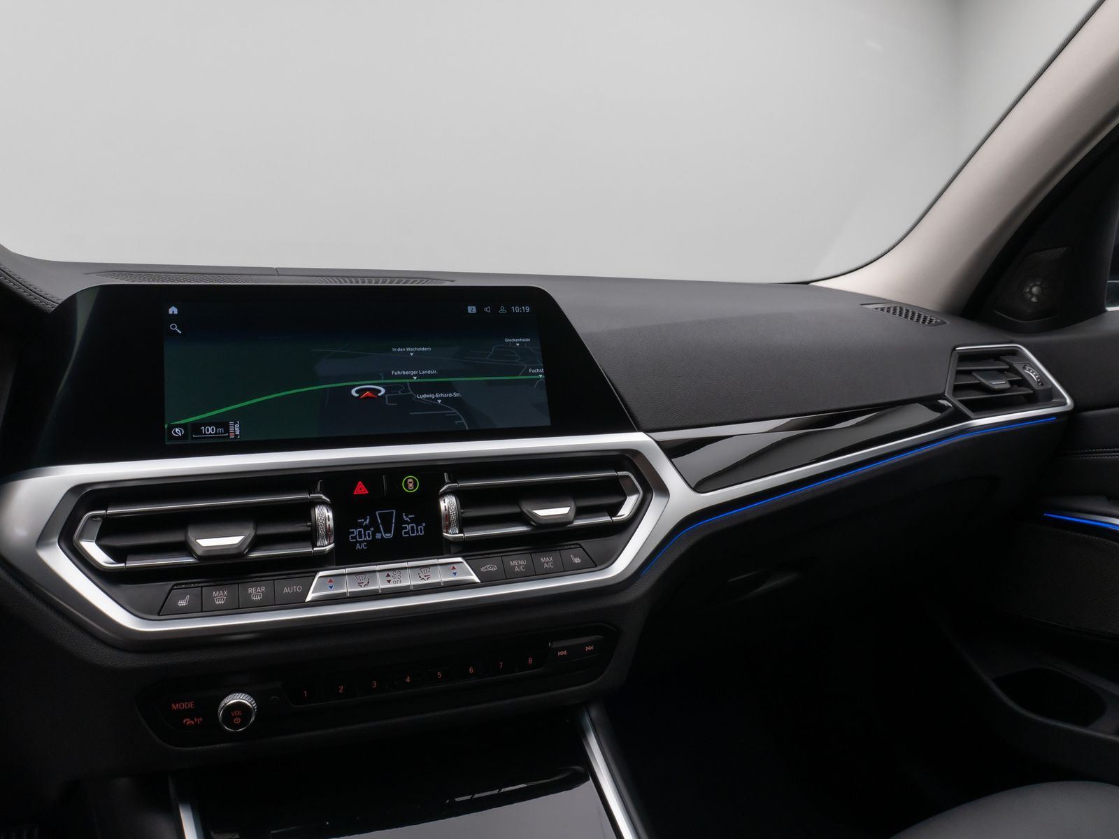 Fahrzeugabbildung BMW 320d xD SportLine Laser HUD DAB H/K Komfort Alar