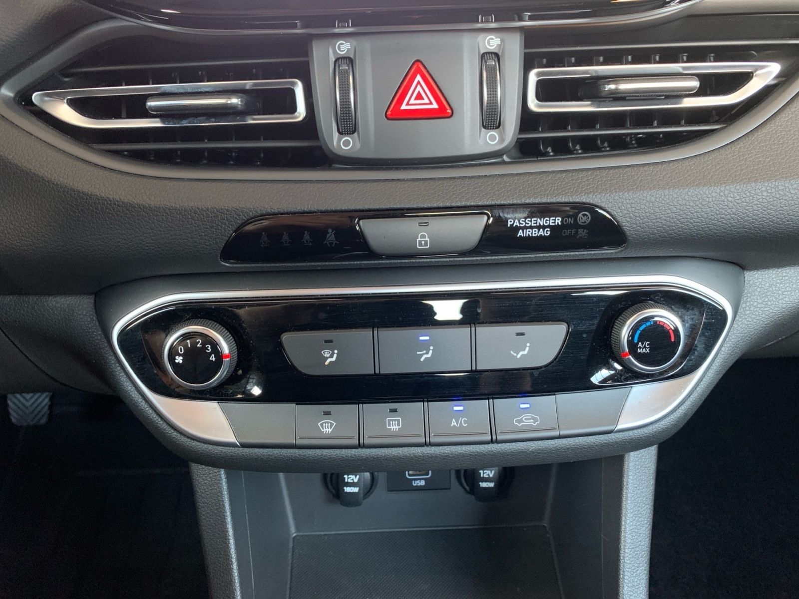 Fahrzeugabbildung Hyundai i30 1.0 T-GDI Select Mild-Hybrid