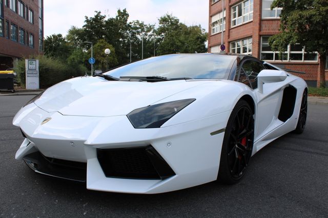 Lamborghini Aventador LP 700-4 Roadster Sensonum/Lift//DMC