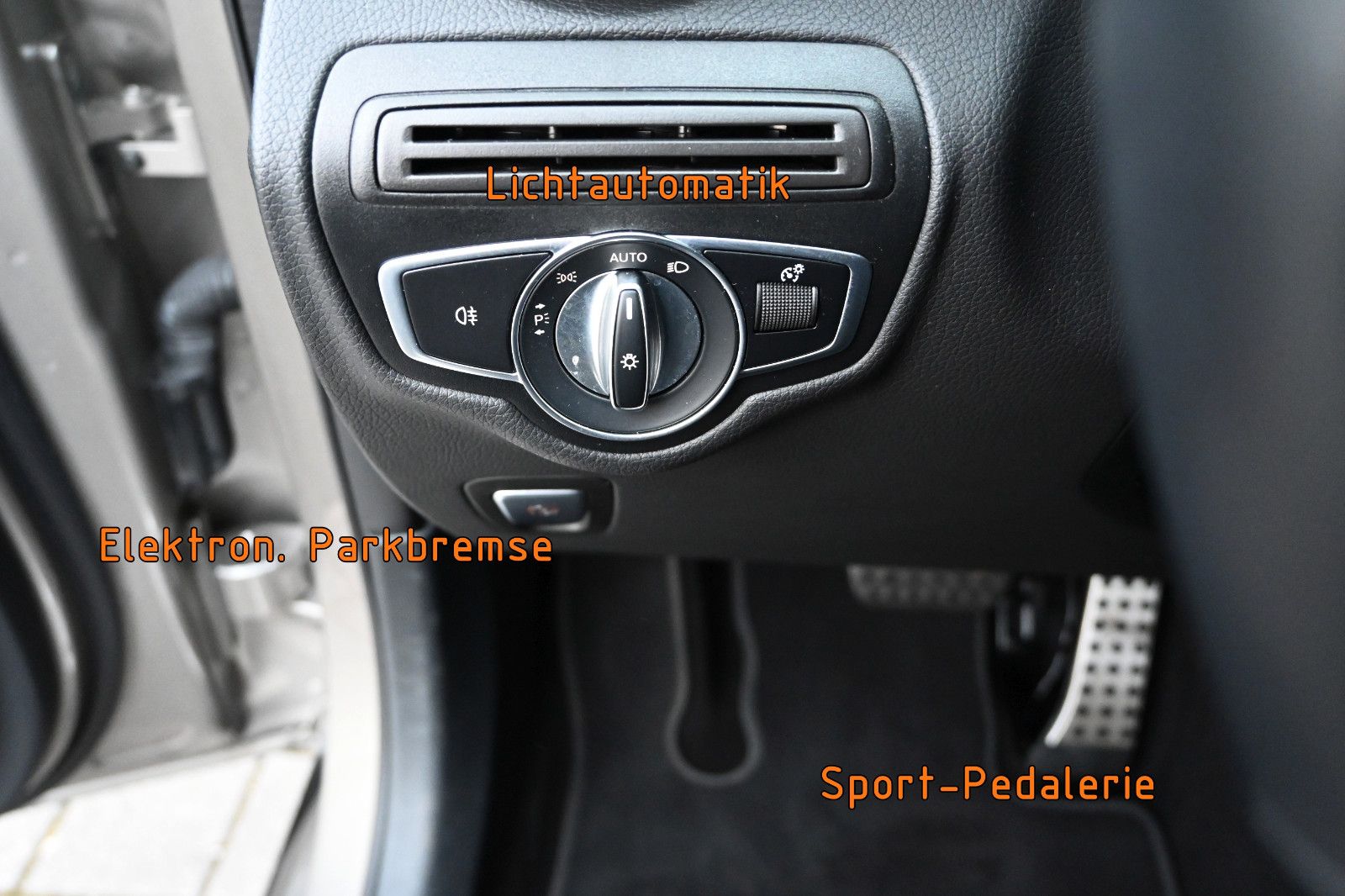 Fahrzeugabbildung Mercedes-Benz GLC 300 d 4MAT. Coupé AMG LINE °MEMORY°SITZKLIMA