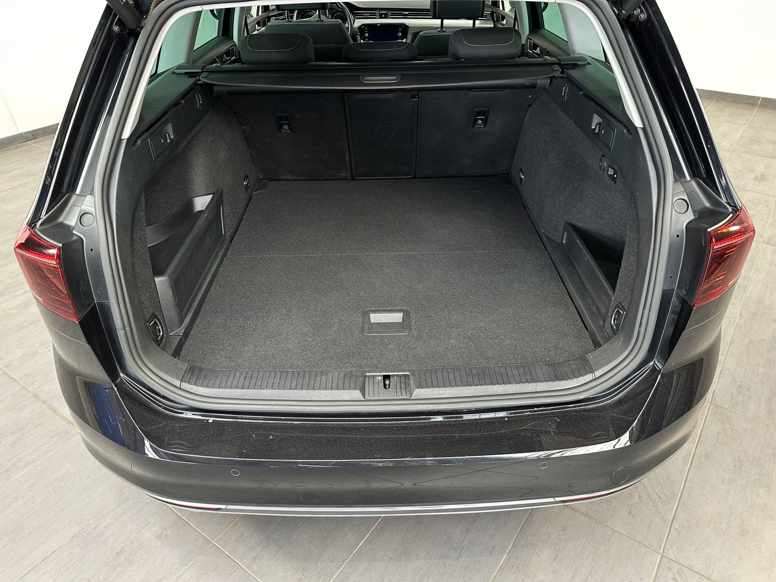 Fahrzeugabbildung Volkswagen Passat Variant GTE NAV+LED+PANORAMA+ACC+AHK+17ZO
