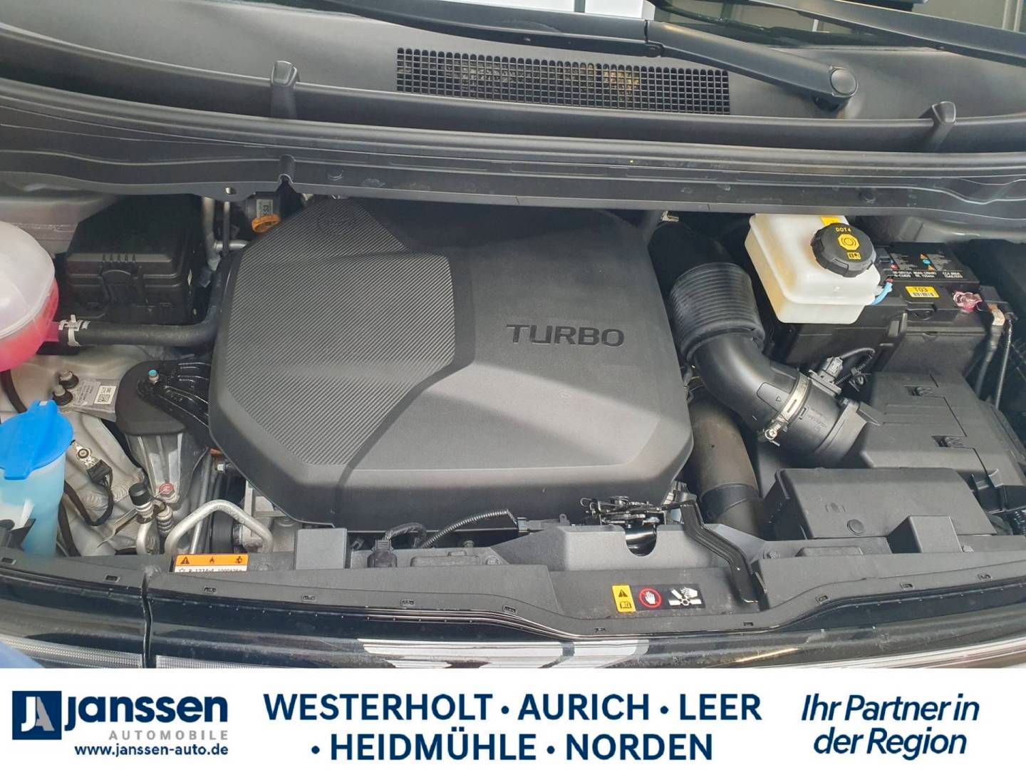 Fahrzeugabbildung Hyundai STARIA 9-Sitzer 2.2 CRDi 8 A/T 2WD (177PS) PRIME