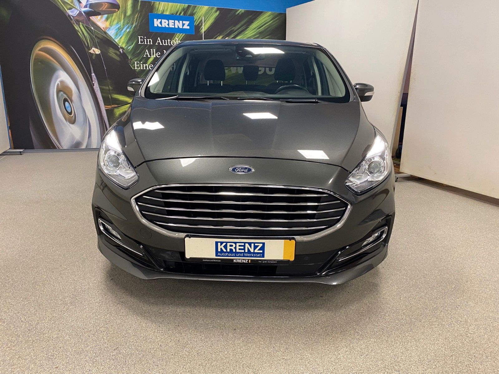 Fahrzeugabbildung Ford S-Max 2.0 TDCI EcoBlue Edition+NAVI+AHK+KAMERA++