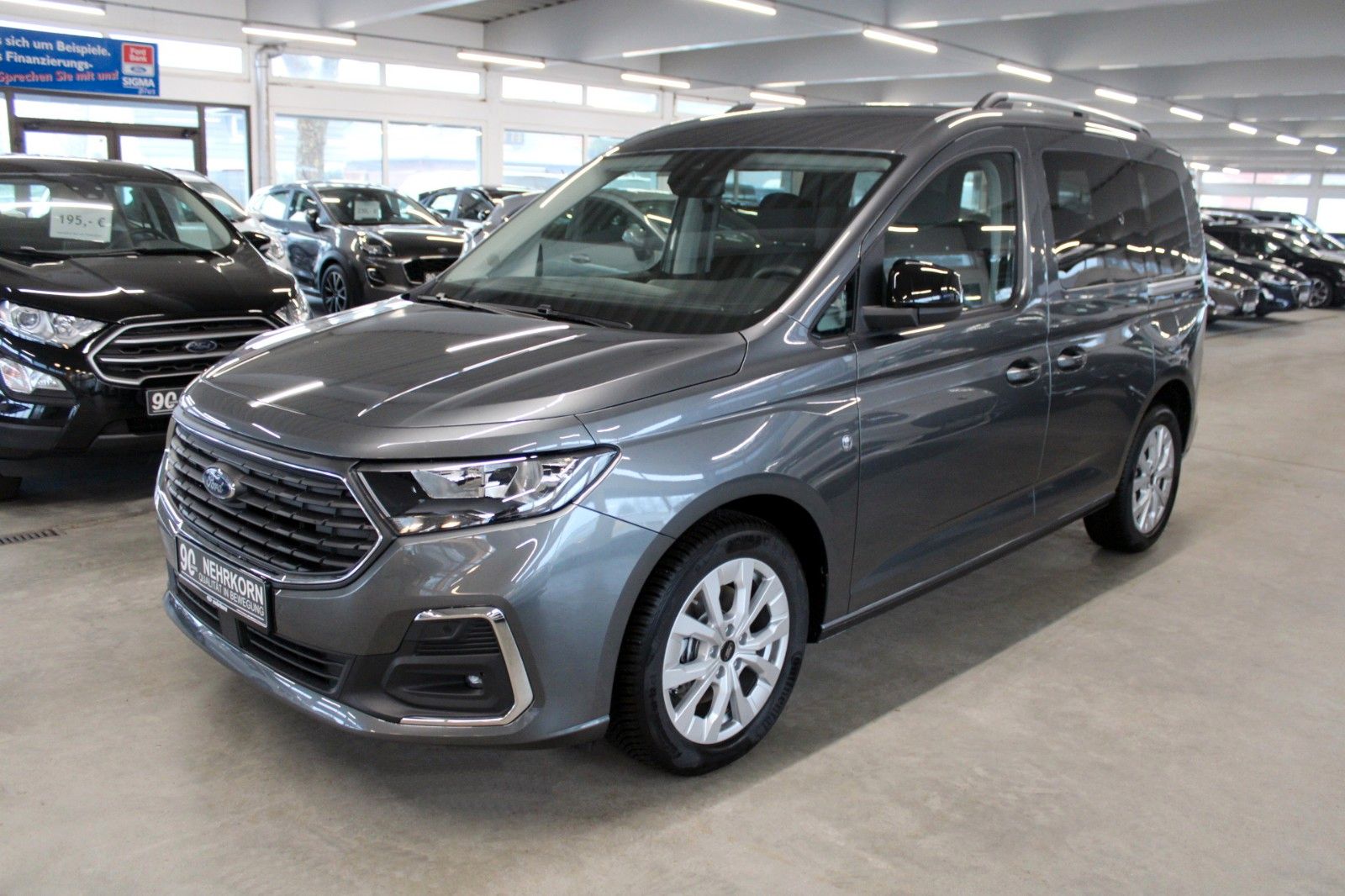 Fahrzeugabbildung Ford Tourneo Connect Titanium Automatik ACC CAM GJR