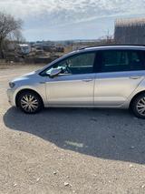 Volkswagen Golf Sportsvan 1.6 TDI DSG Comfortline BMT C... - Volkswagen Golf Sportsvan Comfortline mit Diesel-Antrieb