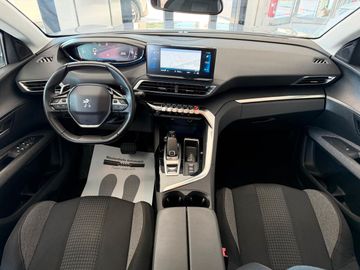 Peugeot 5008 - 8