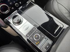 Fahrzeugabbildung Land Rover Range Rover SDV8 VOGUE PANO HUD ACC MERIDIAN