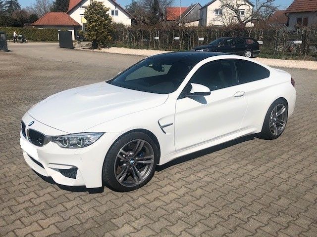 BMW M4 Coupe Carbon+unfallfrei+1.Hand+deutsches Fzg.