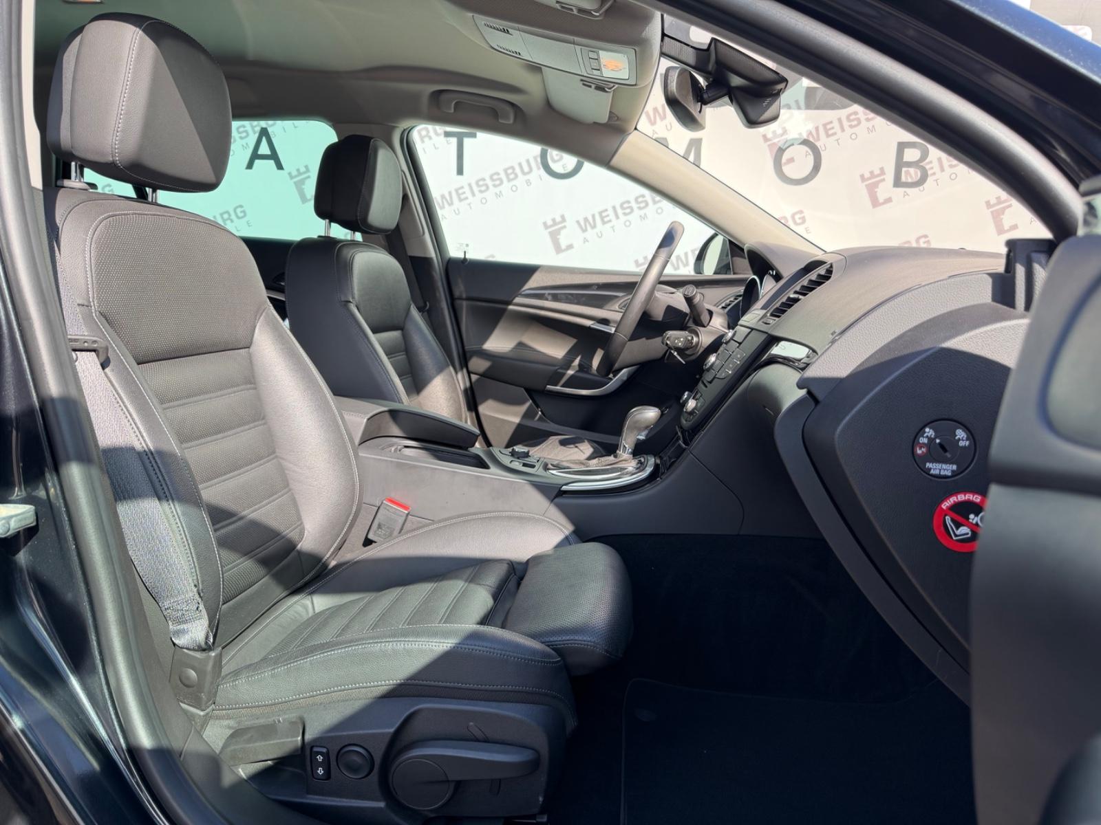 Opel Insignia Sports Tourer 2.0 CDTI 160 ch - Cuir - GPS - Xenon - Attelage