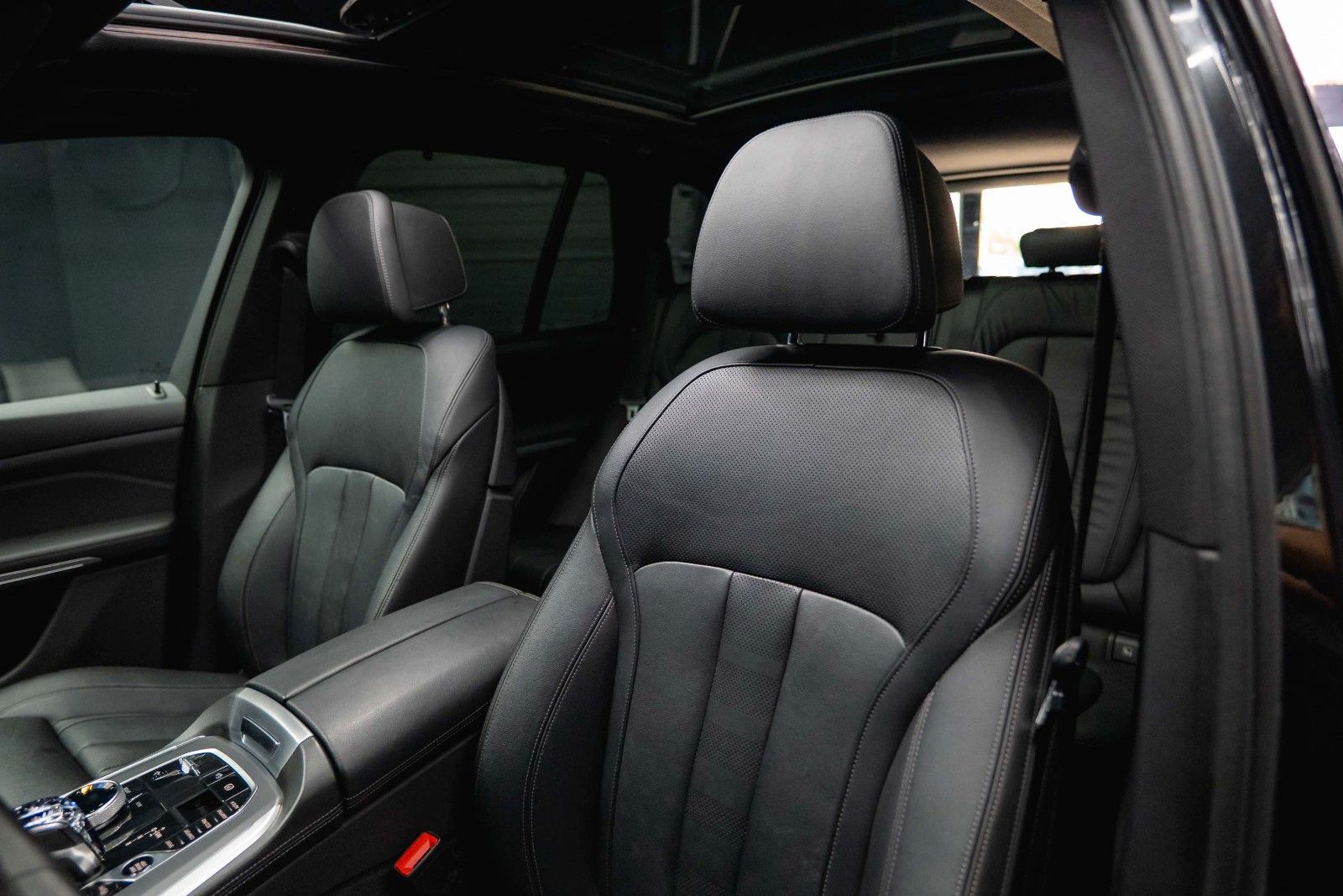Fahrzeugabbildung BMW X5 xDrive 40i M Sport Shadow Line *ACC*Pano*LED*
