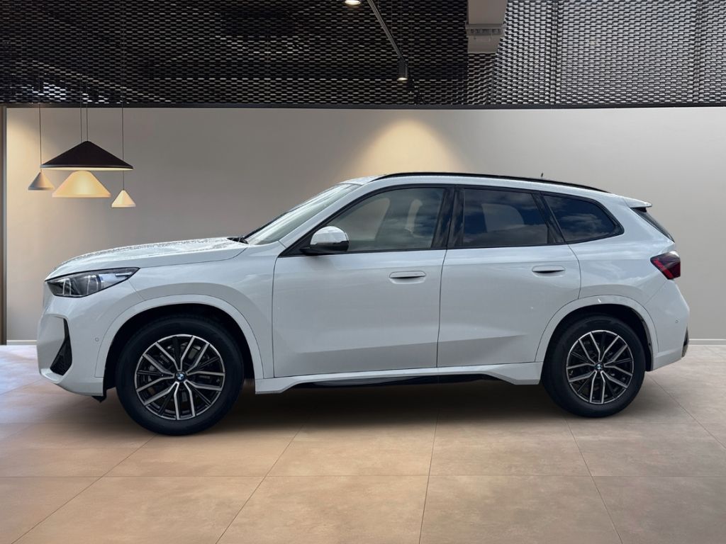 BMW X1 sDrive 20i Anhängerkupplung M Sportpaket Soun foto 2