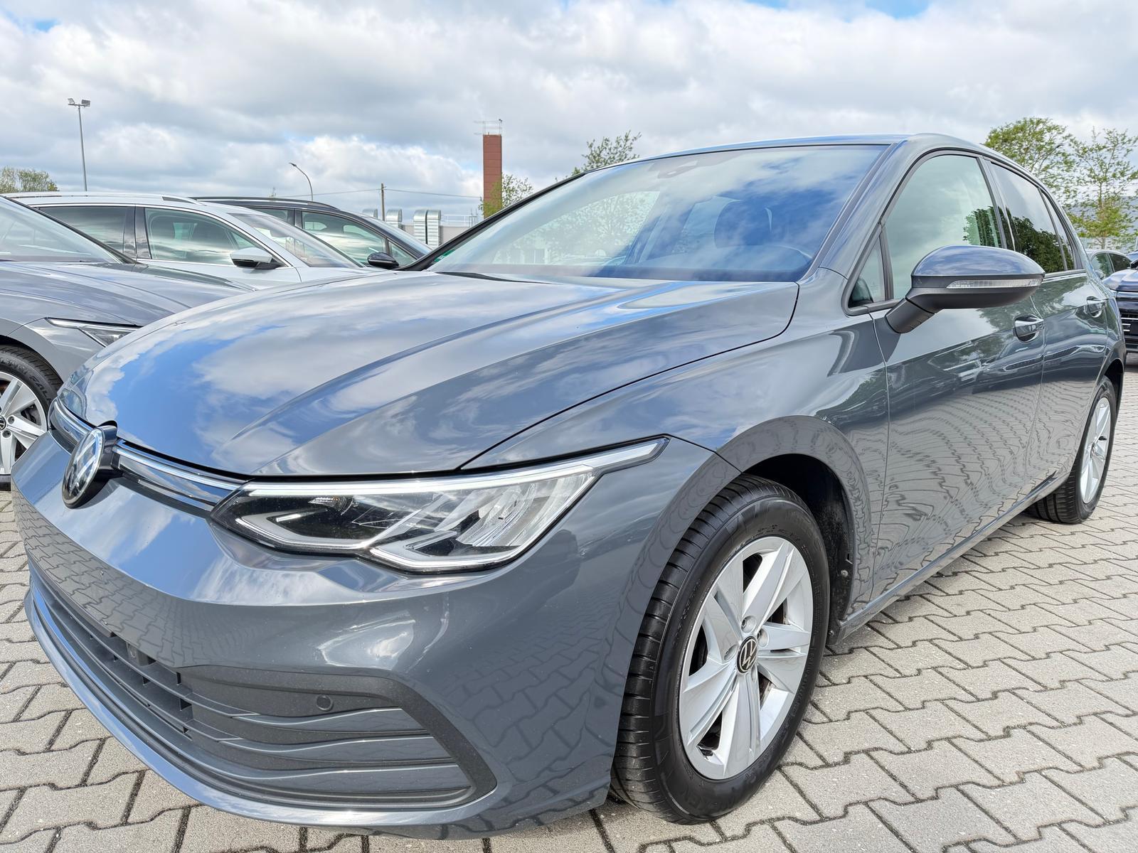 Volkswagen Golf Lim 2.0TDI Life Sport Alcantara Navi PDC