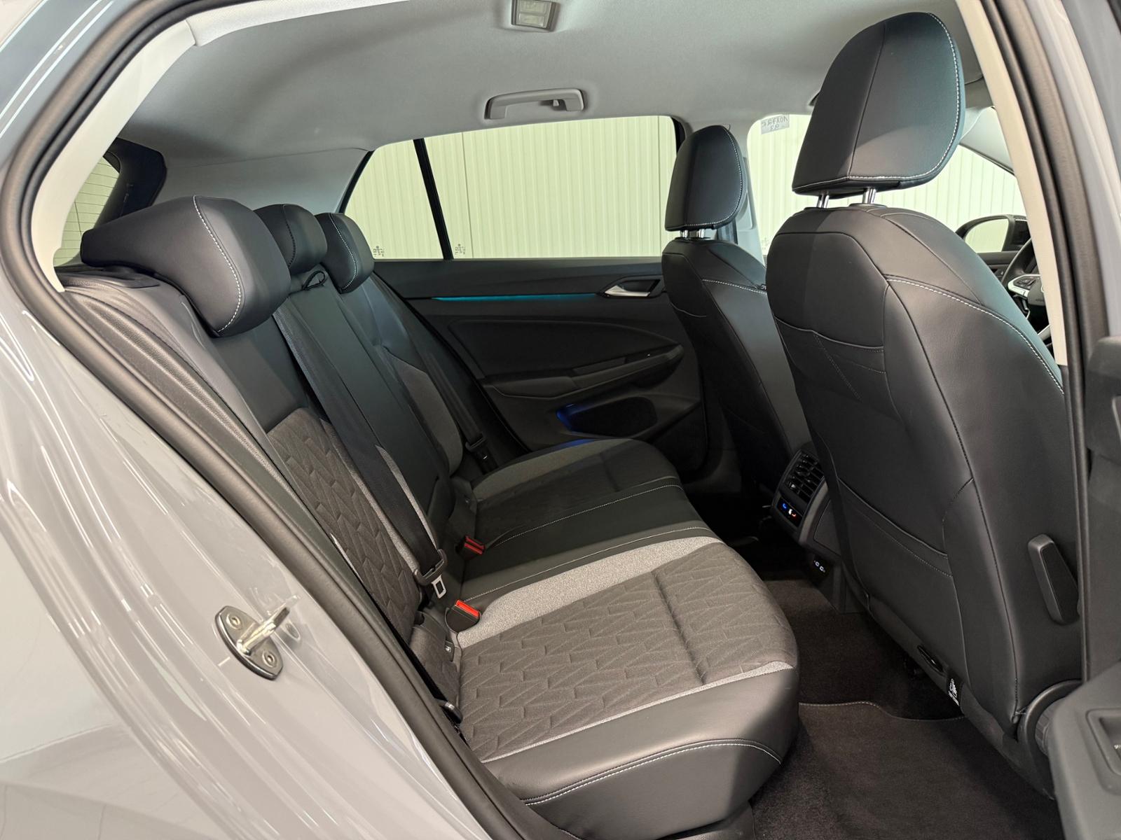 Volkswagen Golf VIII Goal 1.5 eTSI DSG LED RFK SHZ ACC, миниатюра 22