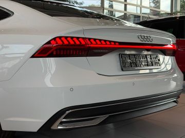 Audi A7 - 7