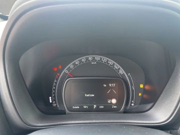 Toyota Aygo (X) - 11