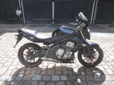 Kawasaki ER 6 N mit ABS und 35 KW - 35 KW MOTORRAD (48PS)